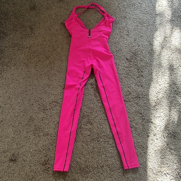 Brand new Savage X Fenty hot pink workout bodysuit - Picture 5 of 8